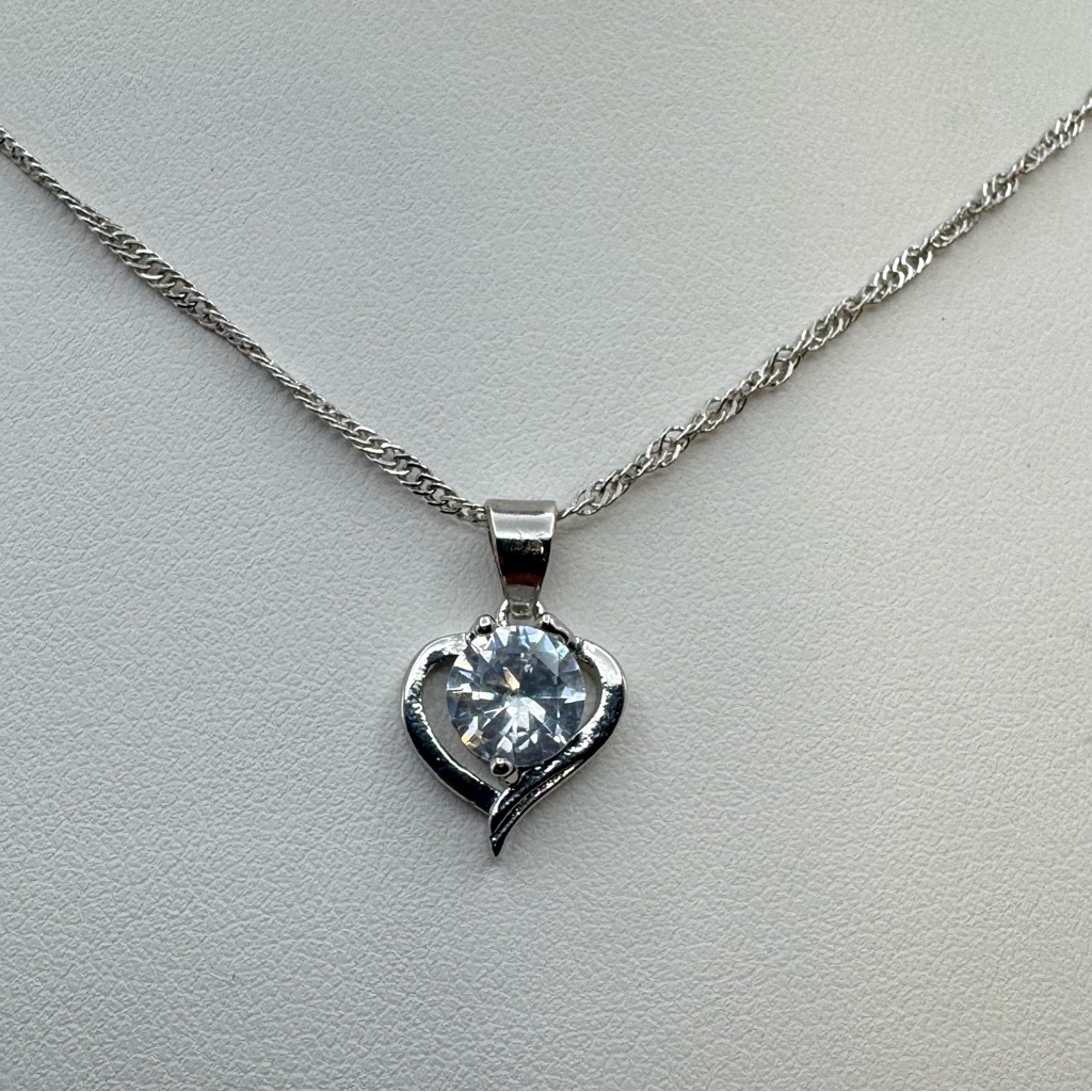 New Silver Plated Cubic Zirconia Heart Necklace Sparkle Pendant Minimalist 50$